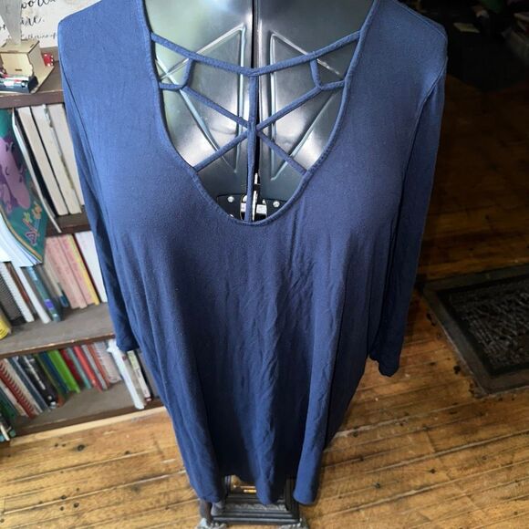 Torrid cutaway navy strappy neck knit  2x tunic loungewear top - Picture 1 of 3